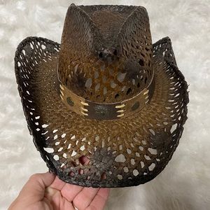 Like new cowgirl hat size L